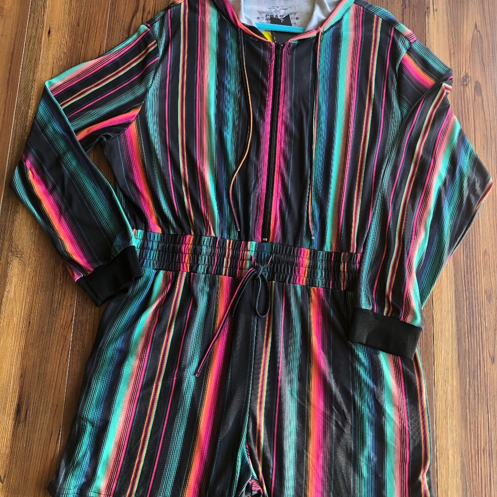 Crain Train  Serape Romper Hooded  Southwestern Shorts with Pockets Size XXXL
